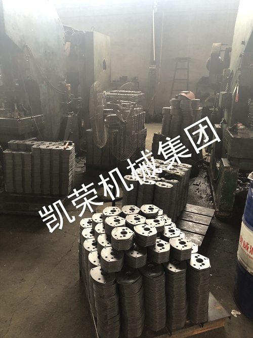 凱榮手拉葫蘆墻板生產(chǎn)廠(chǎng)區(qū)